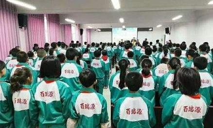 im电竞·(中国)官方网站【8点见】销量0增长还不降价？ 中国汽车行业“寒冬”来(图8)